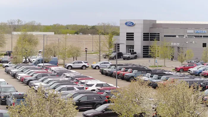 Serra Ford Farmington Hills Service 1