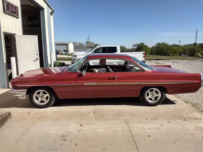 Hardy's Automotive 9