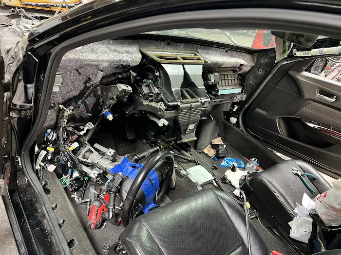 Auto Tech Specialist 9