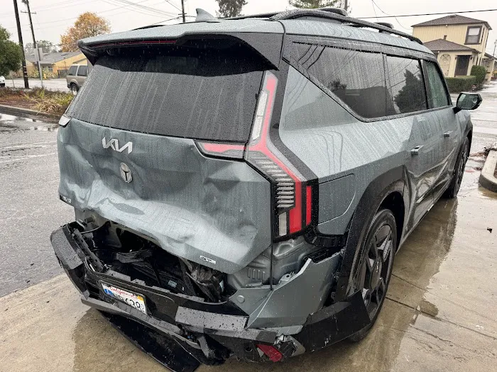 Michael J’s Collision Centers 4