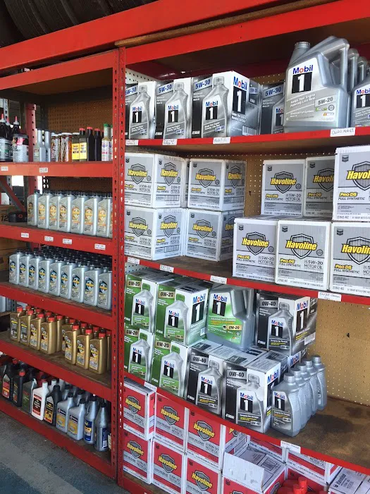 SpeeDee Oil Change & Auto Service - Redwood City 3