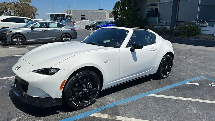Hopkins Acura Service & Parts 7