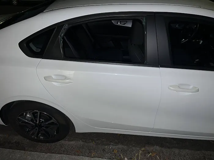 C G & E Auto Body 7