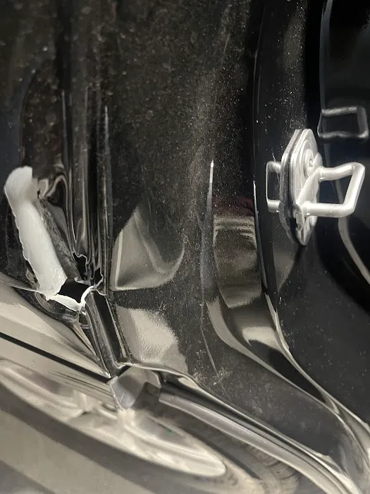 C G & E Auto Body 8