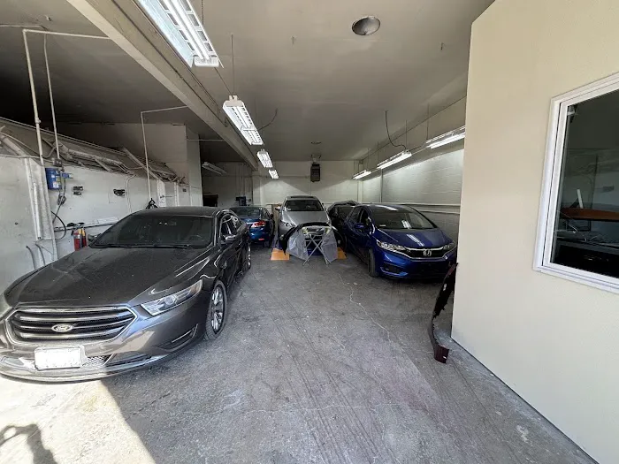 DH AUTO BODY SHOP 2