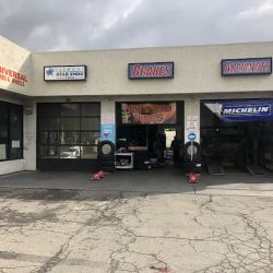 Universal Tires & wheel ico