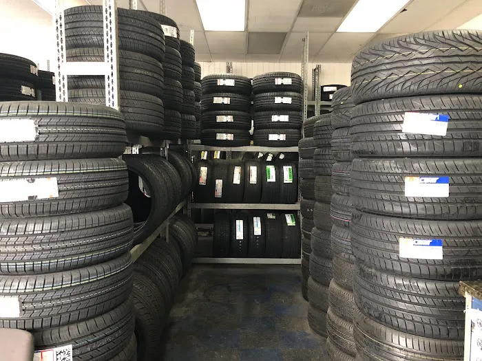 Universal Tires & wheel 9