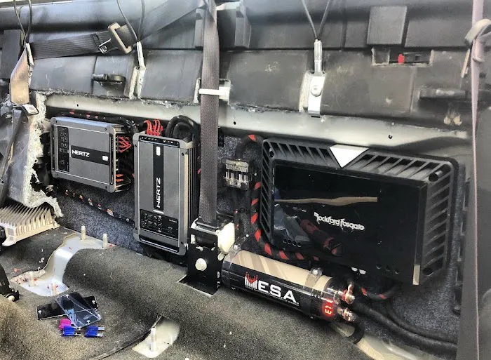 Junior's Car Stereo | JCS 5