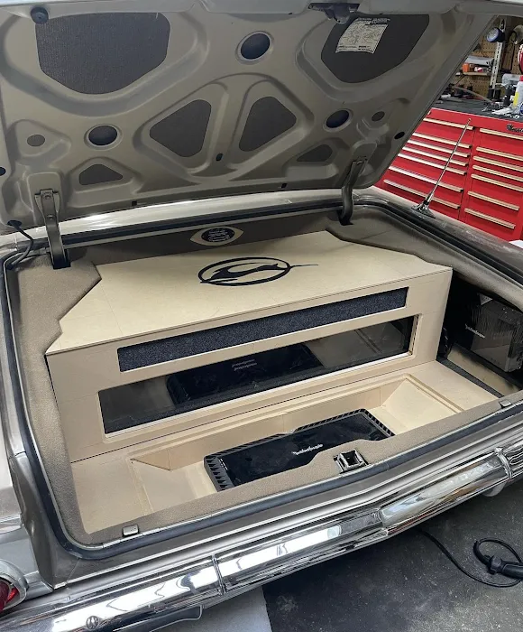 Junior's Car Stereo | JCS 9