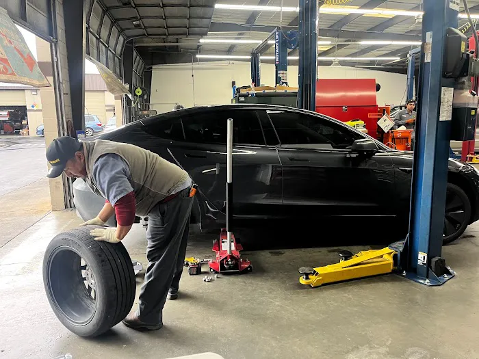 Aztek Auto Repair 9