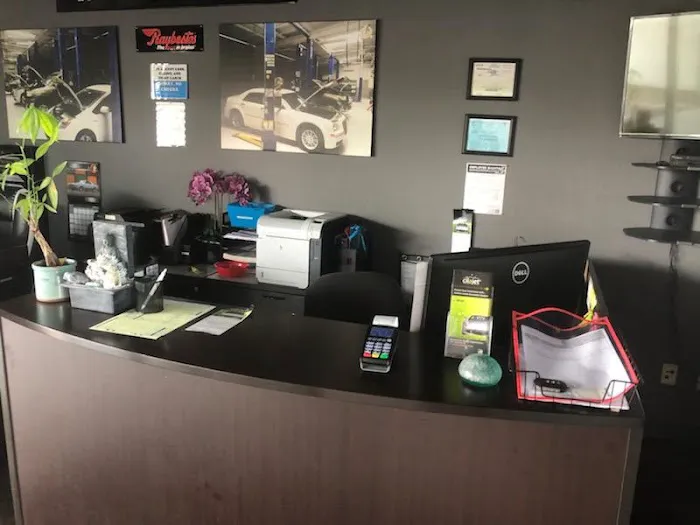 ApexCars Service Department 7