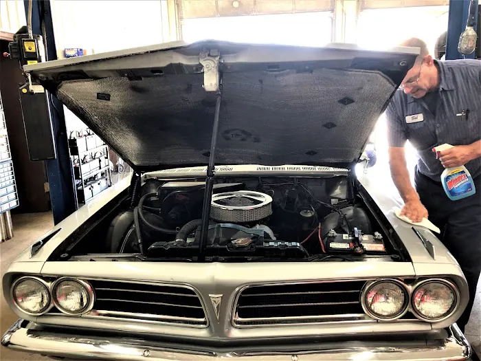 Auto Repair Service 3