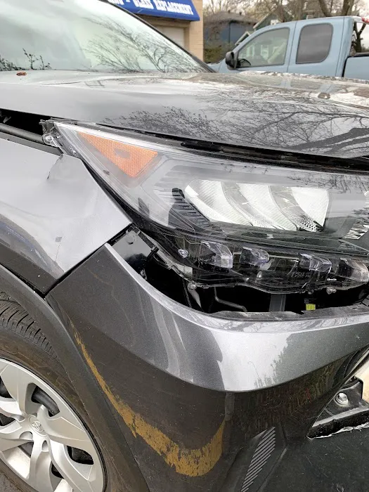Bonfe's Auto Service & Body Repair 4