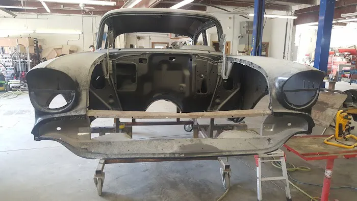 Schlarbaum Auto Body Inc 7