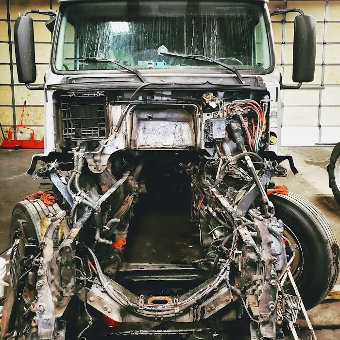 Zuko's Truck Repair 9
