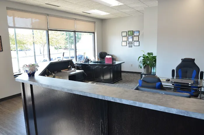 Urbandale Auto Body Service 3