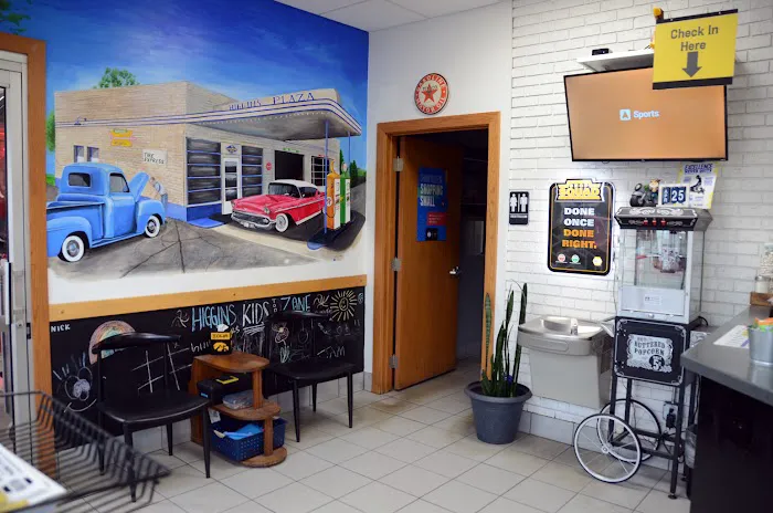 Higgins Plaza Service 9