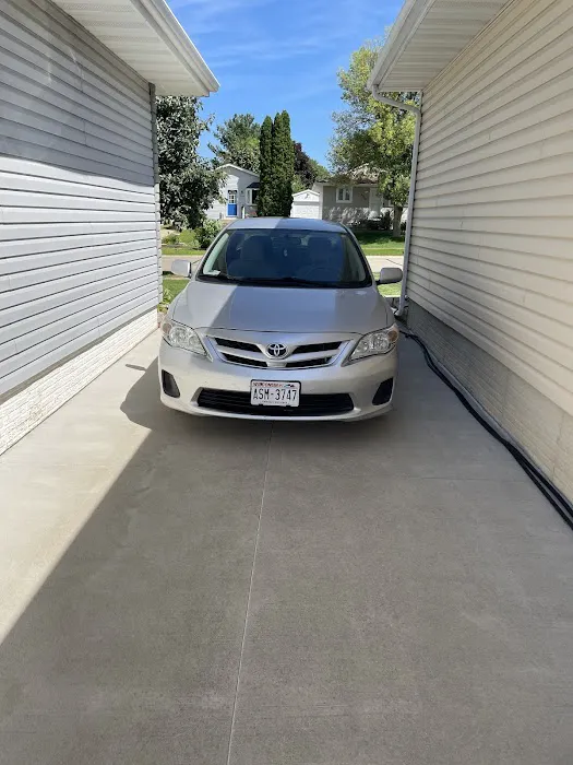Little Bob's Auto Body Center & Ez Auto Glass 0