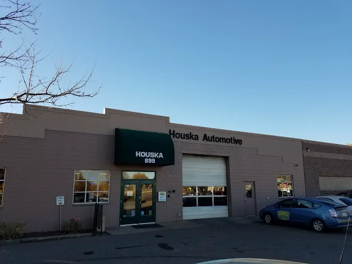 Houska Automotive 8