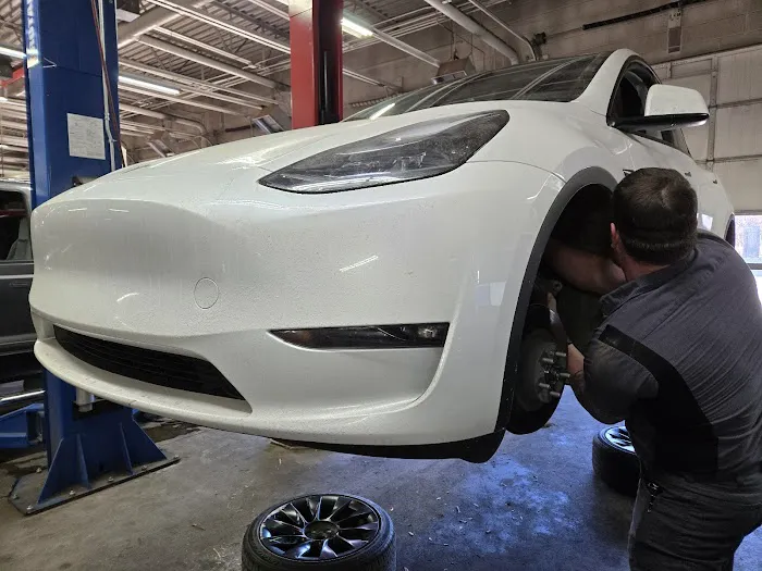 Houska Automotive 6