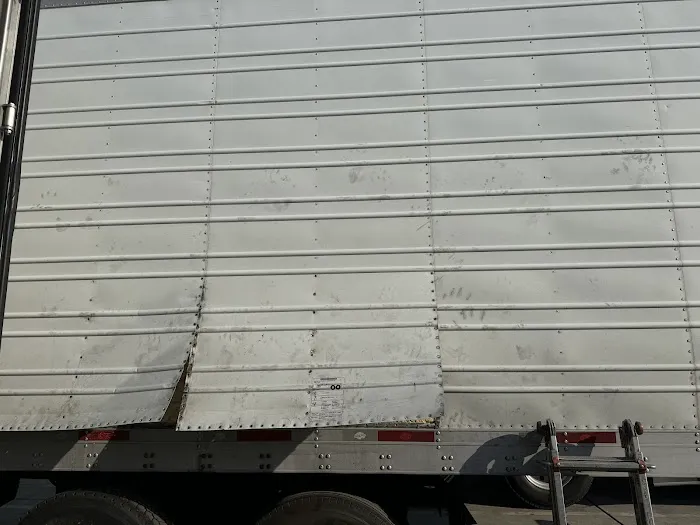 Teji Truck & Trailer Repair 3