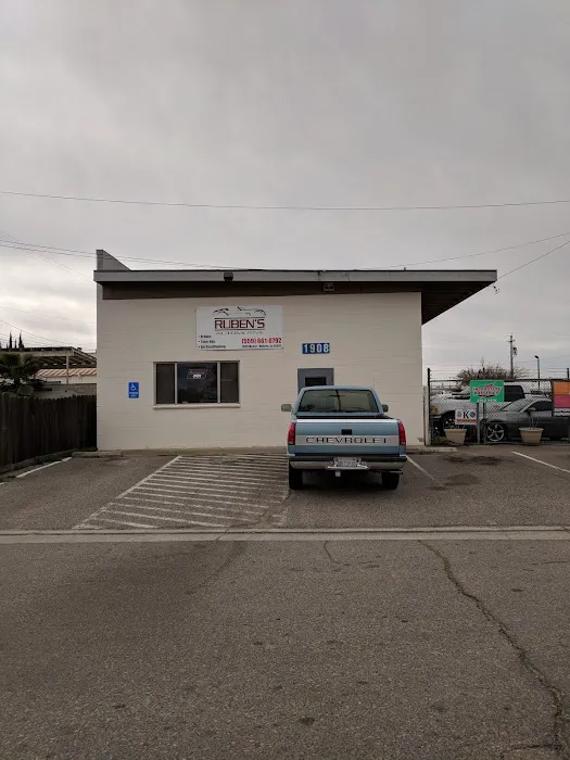 Ruben's Automotive 0