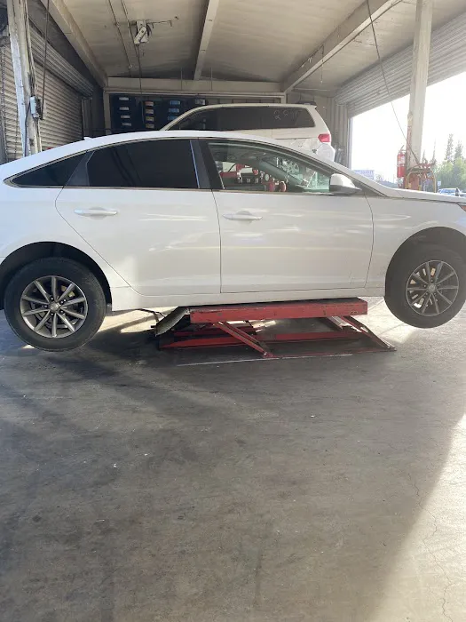 Fuentes Auto Center 3