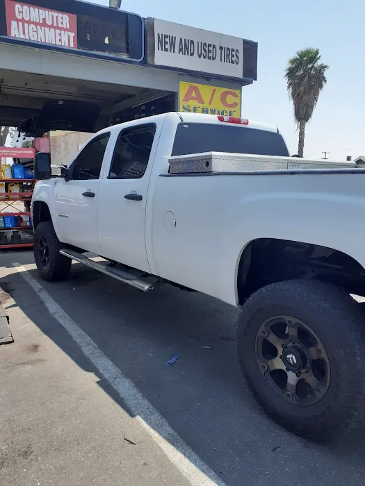 Fuentes Auto Center 6