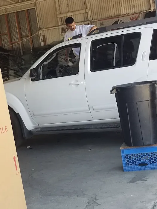 Economy Body Parts & Auto Glass 3