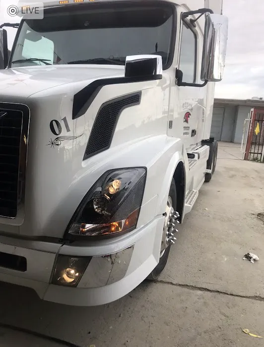 LUPERCIOS TRUCK & AUTO BODY 2