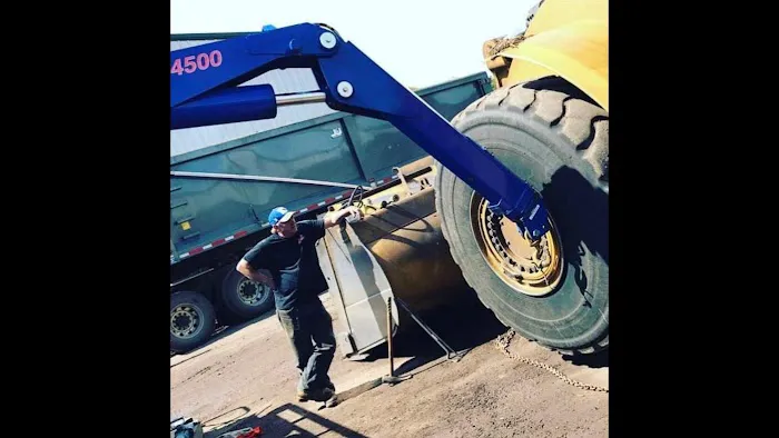 K. Kallmeyer Truck Tire Services 4