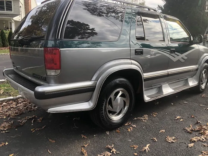Rob's Auto Service LTD 3