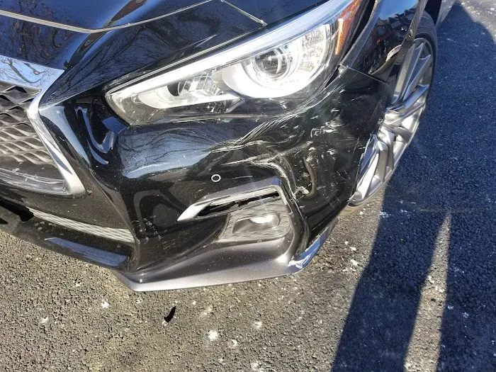 R & J Collision 8