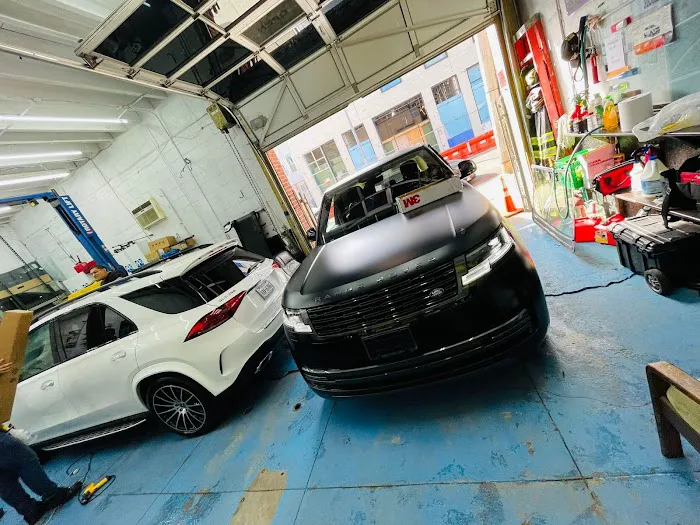 Morales Auto Glass & Windows Tint 5