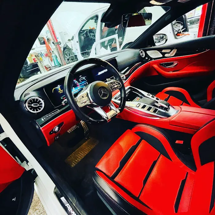 Morales Auto Glass & Windows Tint 4