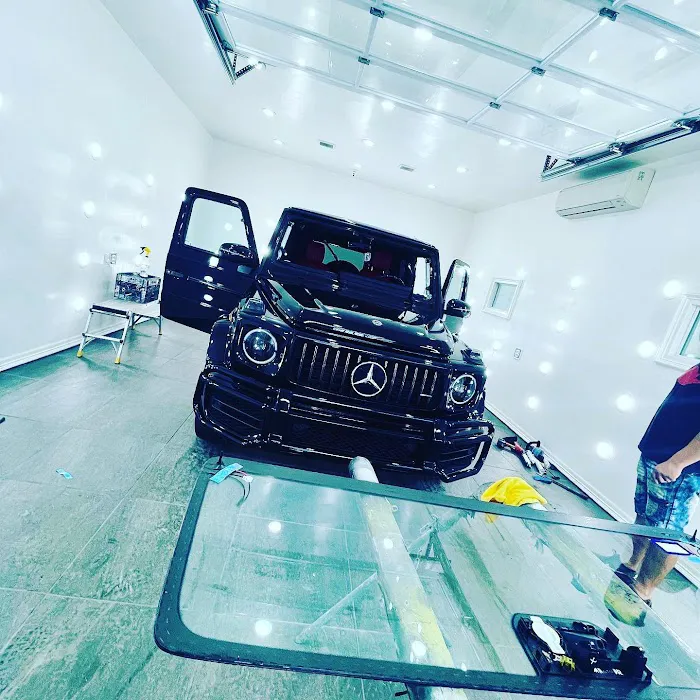 Morales Auto Glass & Windows Tint 6