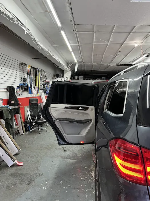 Alex Window Tinting And AutoGlass 9