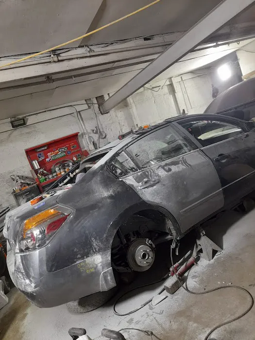 Leonardo's Auto Repair inc. 4