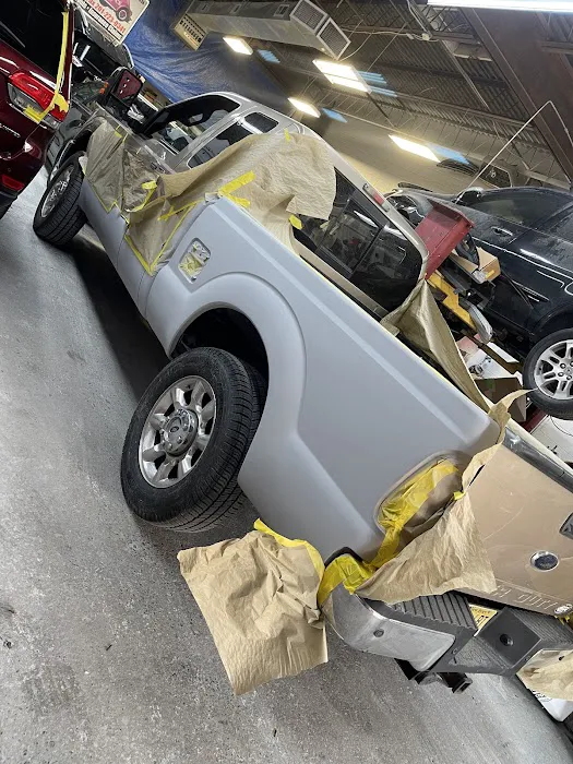 Cuban Eyes Auto Body Shop LLC 2