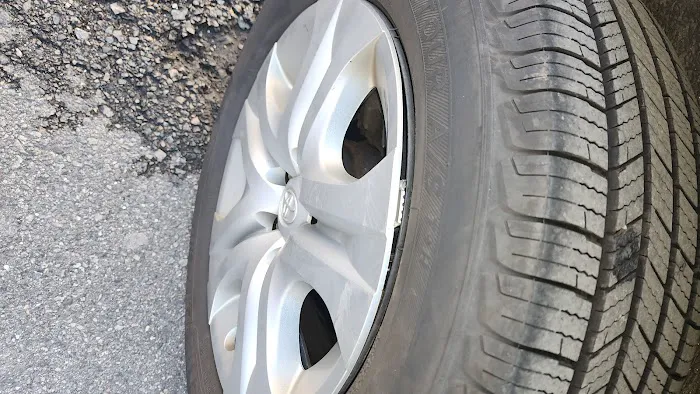 BJ's Tire Center 4