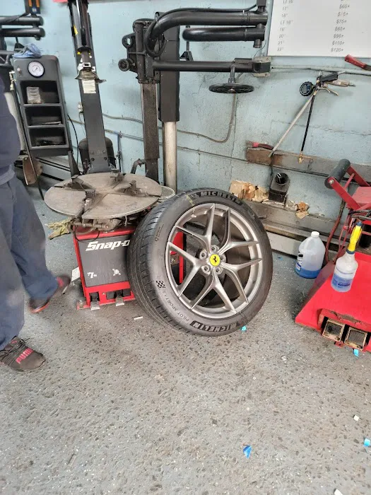 Friqui Tires 3