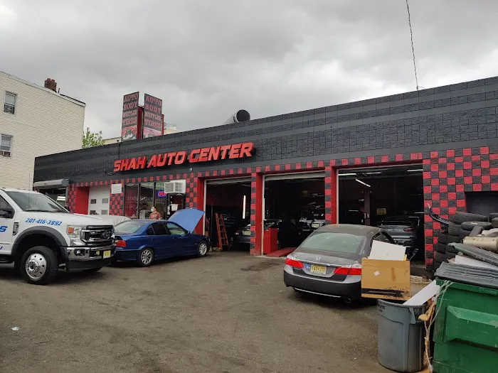 Shah Auto Center 6
