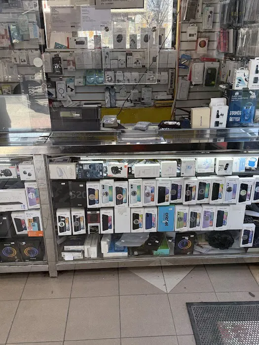 Flatbush phone repairing shop 1