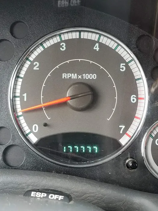 Fast Tire Shop 6