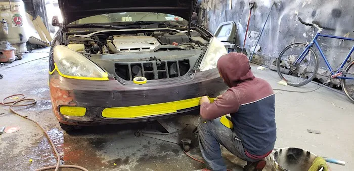 Ecua Body Shop 1