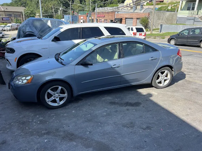 Caldarola Auto Body & Collision 4