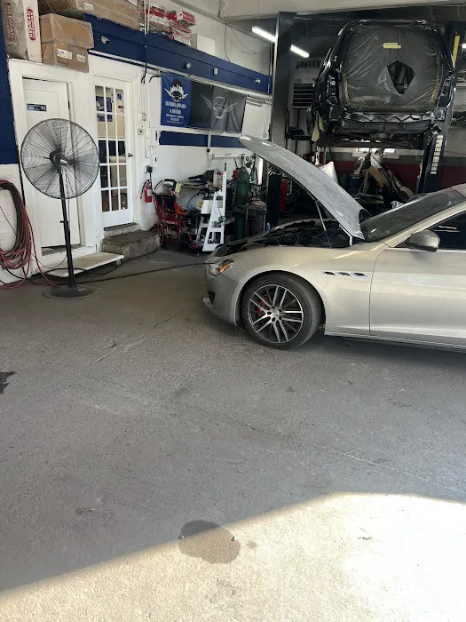 Caldarola Auto Body & Collision 2