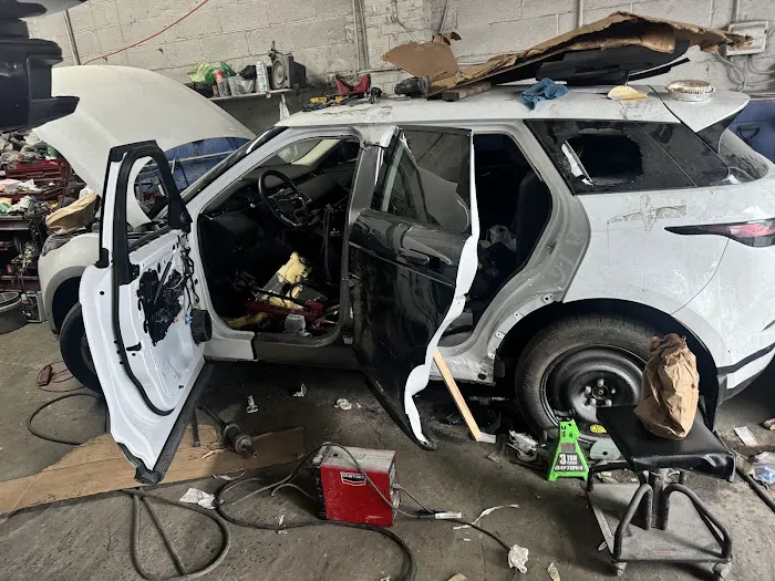Dream Extreme Auto Body Corp 5