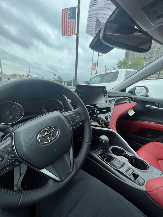 New Rochelle Toyota Service and Parts 6