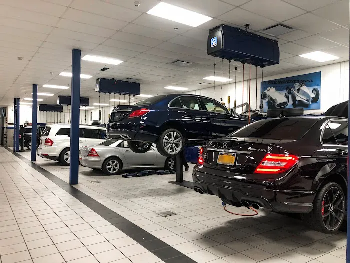Mercedes-Benz of New Rochelle Service Department 1